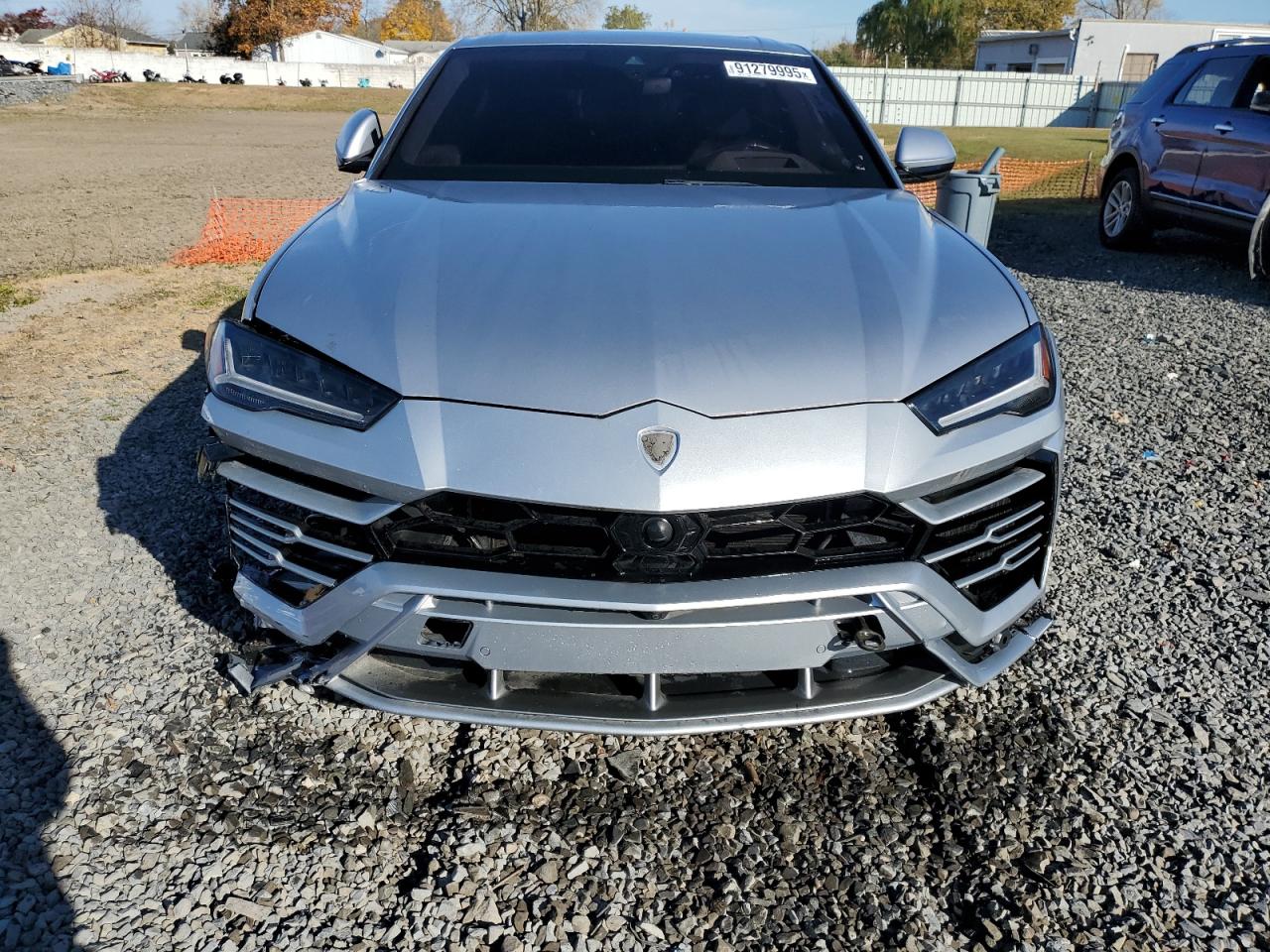 Lamborghini Urus Image 7