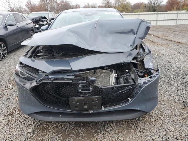 Mazda 3 Premium Image 8