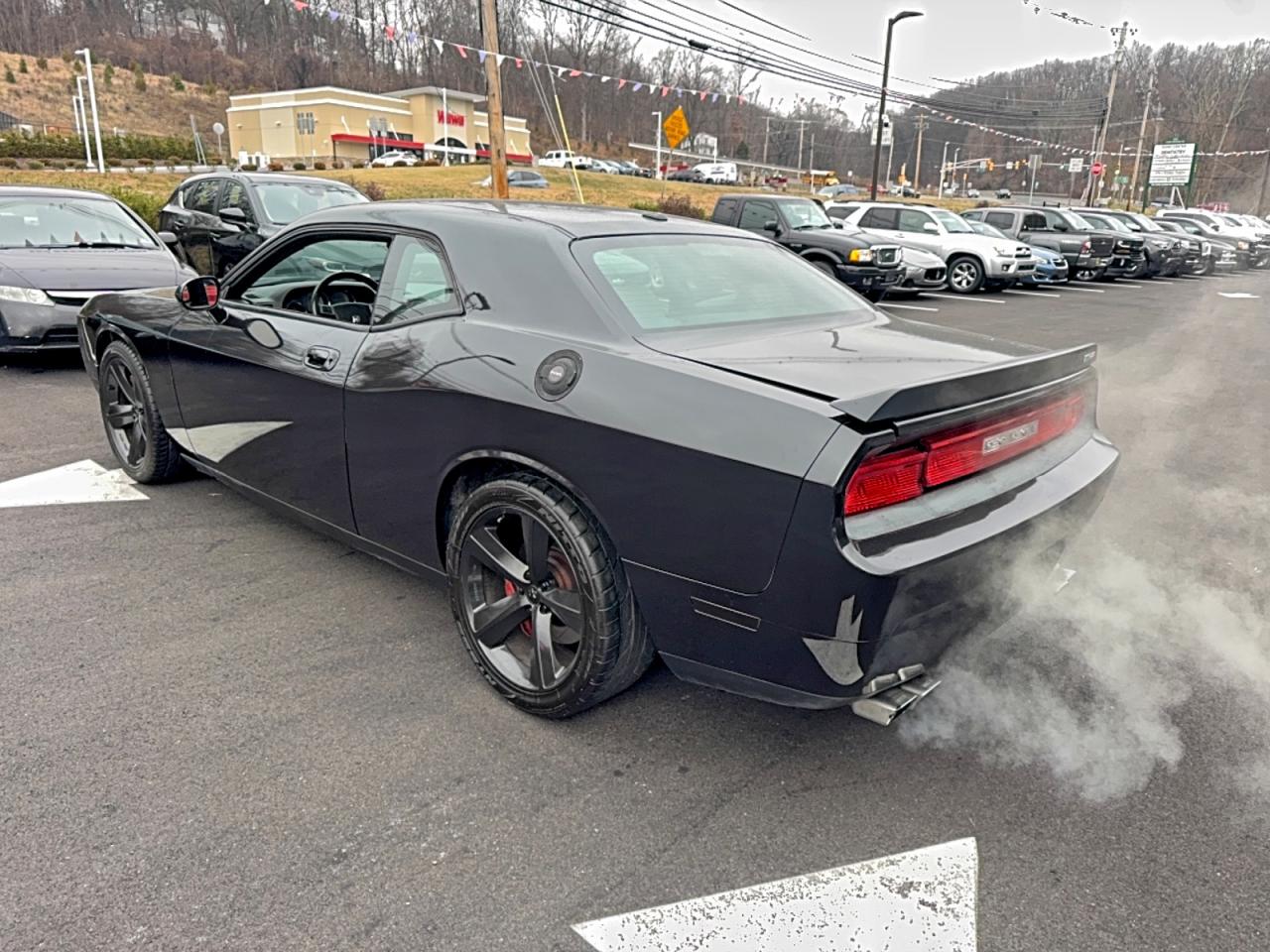 Dodge Challenger Srt-8 Image 2