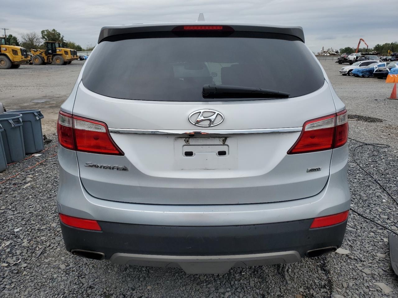 Hyundai SANTA FE Gls Image 4