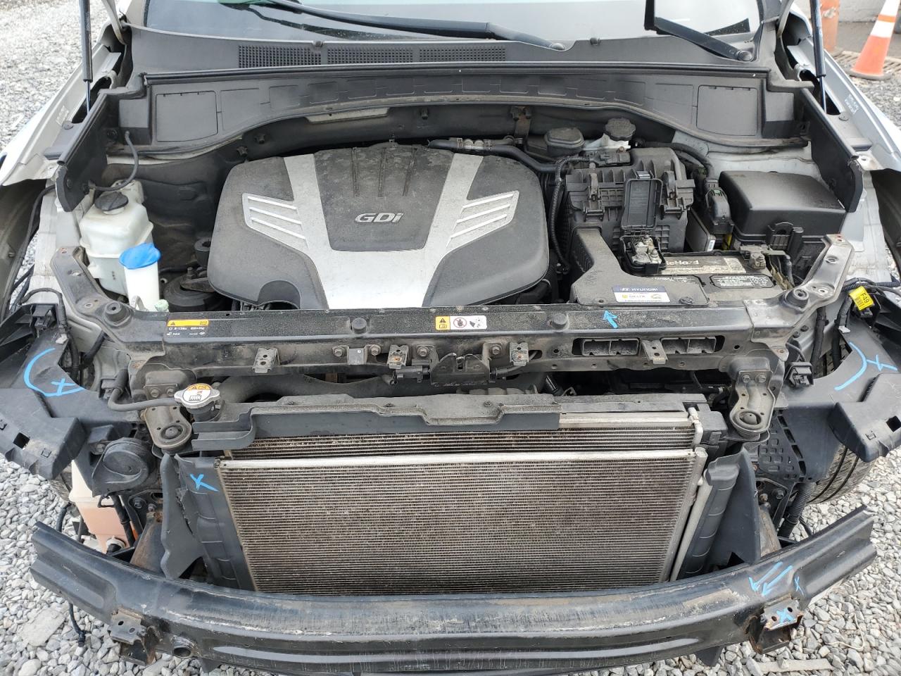 Hyundai SANTA FE Gls Image 12