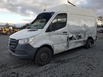  Salvage Mercedes-Benz Sprinter