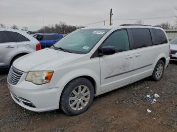  Salvage Chrysler Minivan