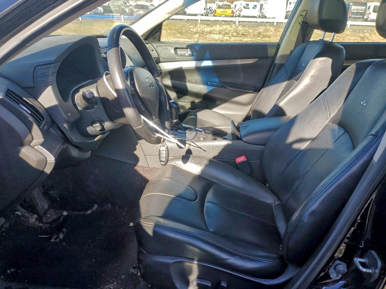 INFINITI G37 Image 5