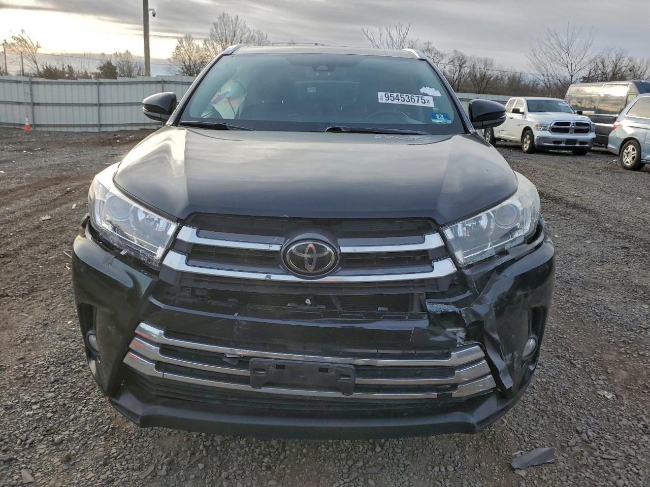 Toyota Highlander Limited Image 11