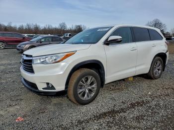 Salvage Toyota Highlander