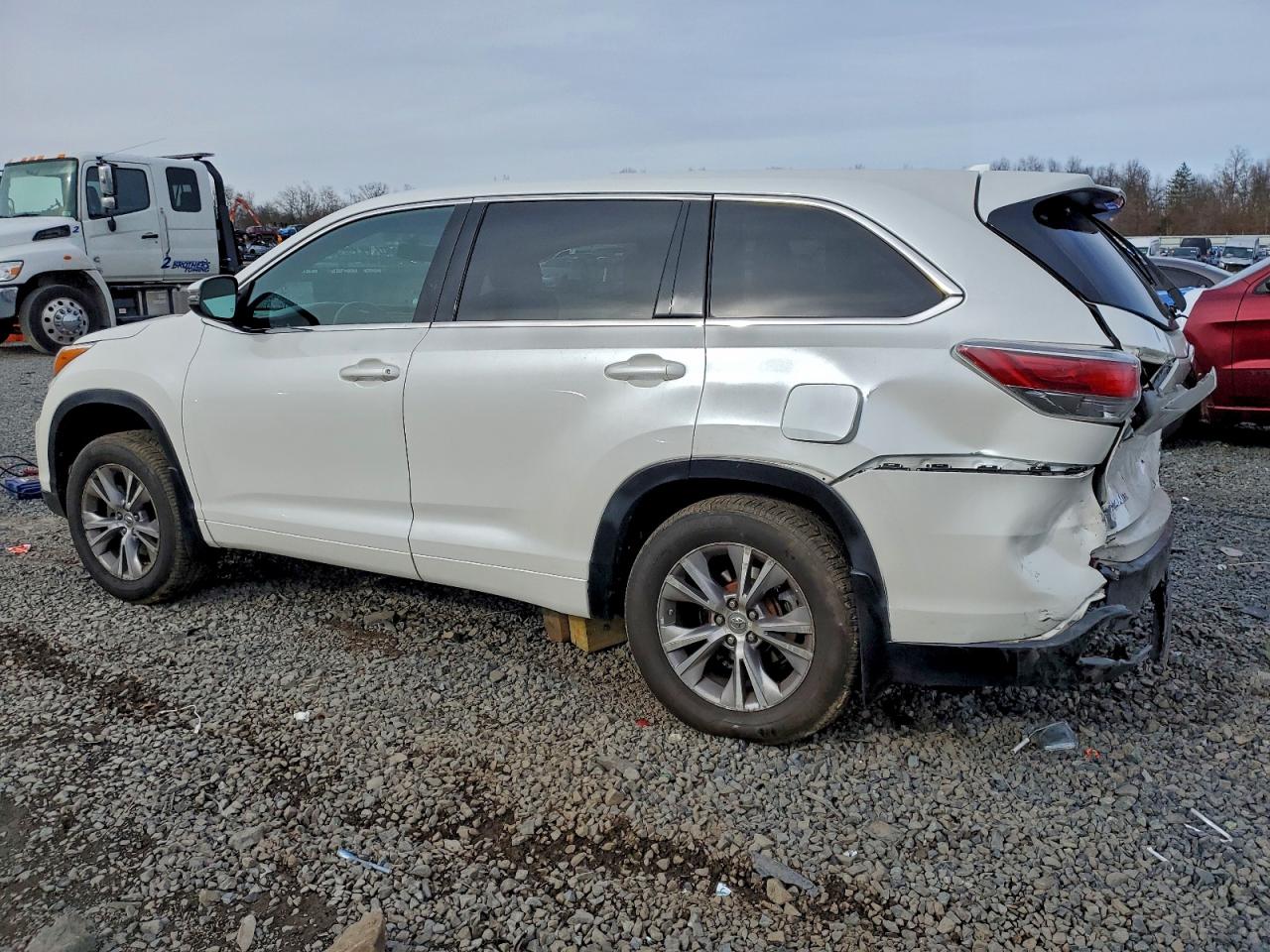 Toyota Highlander Le Image 13