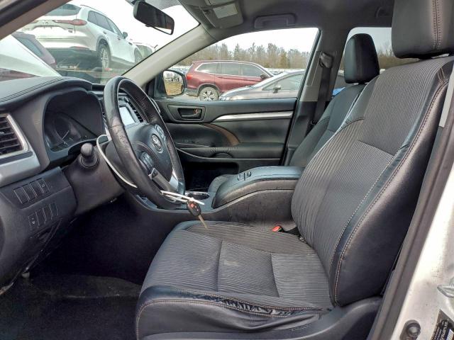 Toyota Highlander Le Image 4