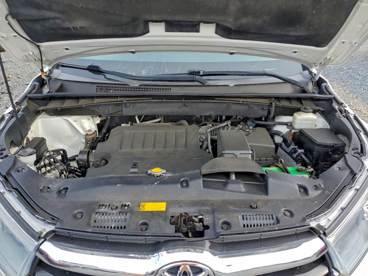 Toyota Highlander Le Image 10