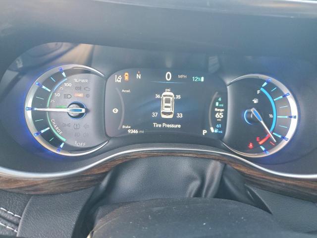 Chrysler Pacifica Hybrid Limited Image 2
