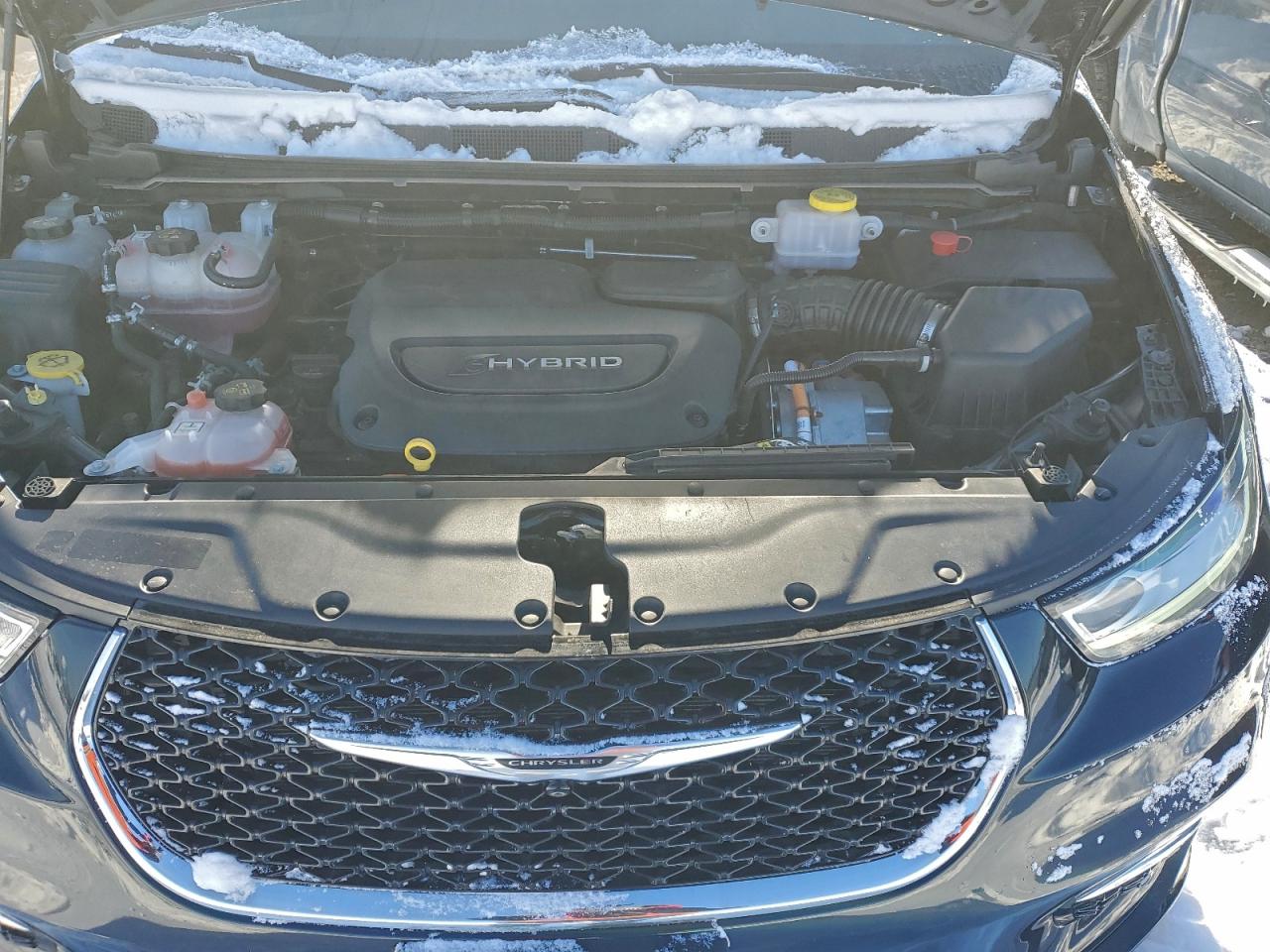 Chrysler Pacifica Hybrid Limited Image 6