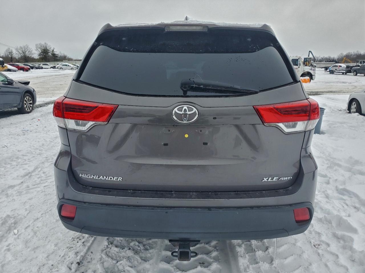 Toyota Highlander Se Image 6