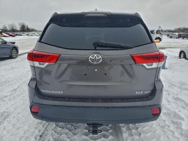 Toyota Highlander Se Image 6