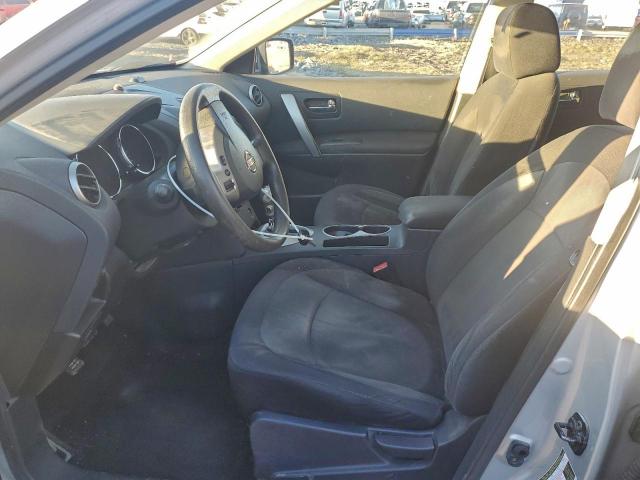 Nissan Rogue S Image 4