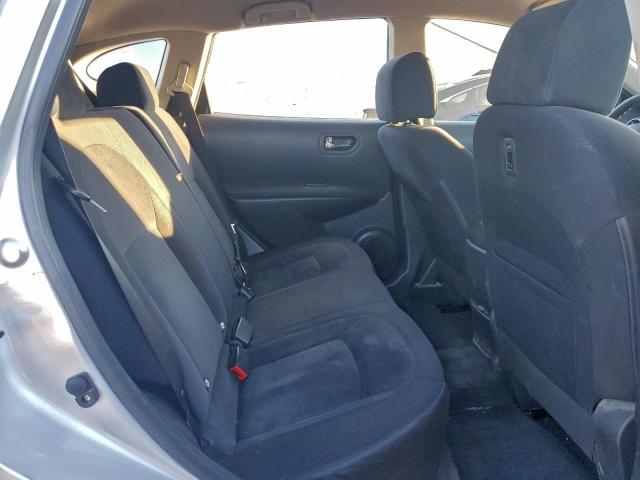 Nissan Rogue S Image 7