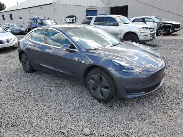 Tesla Model 3 Image 4