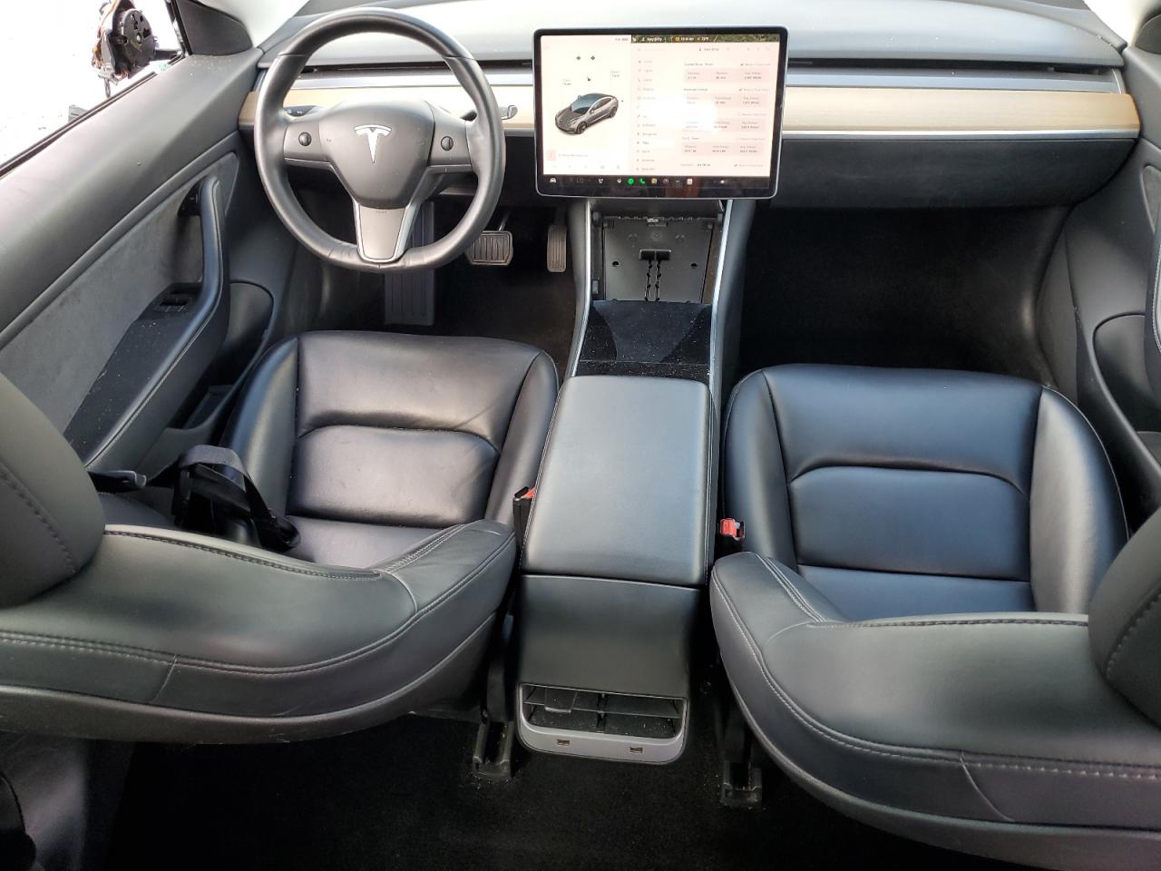 Tesla Model 3 Image 8