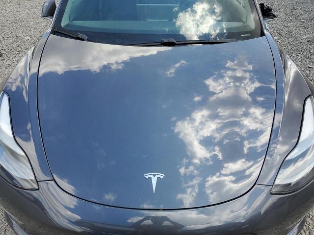 Tesla Model 3 Image 9