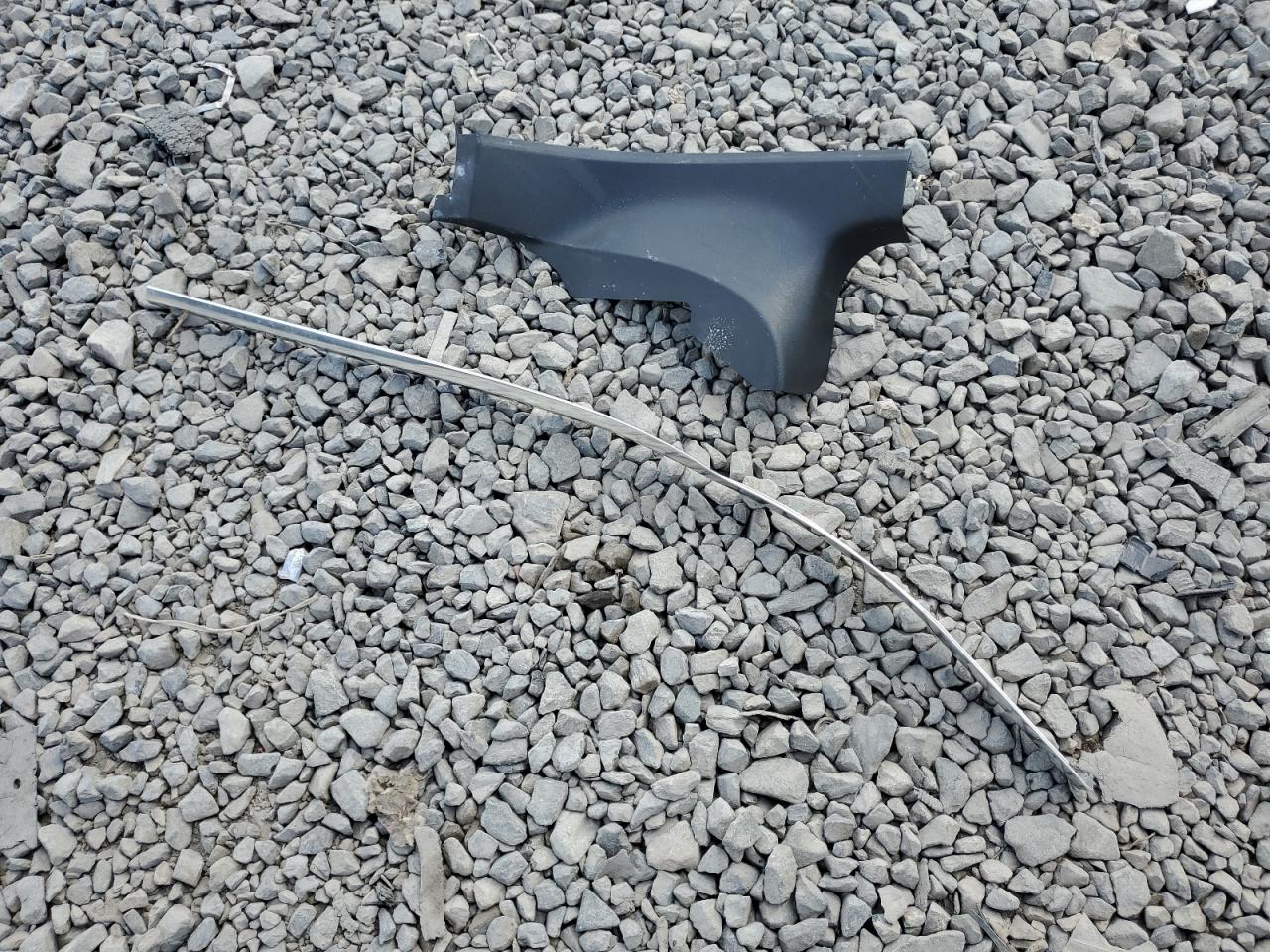 Tesla Model 3 Image 10