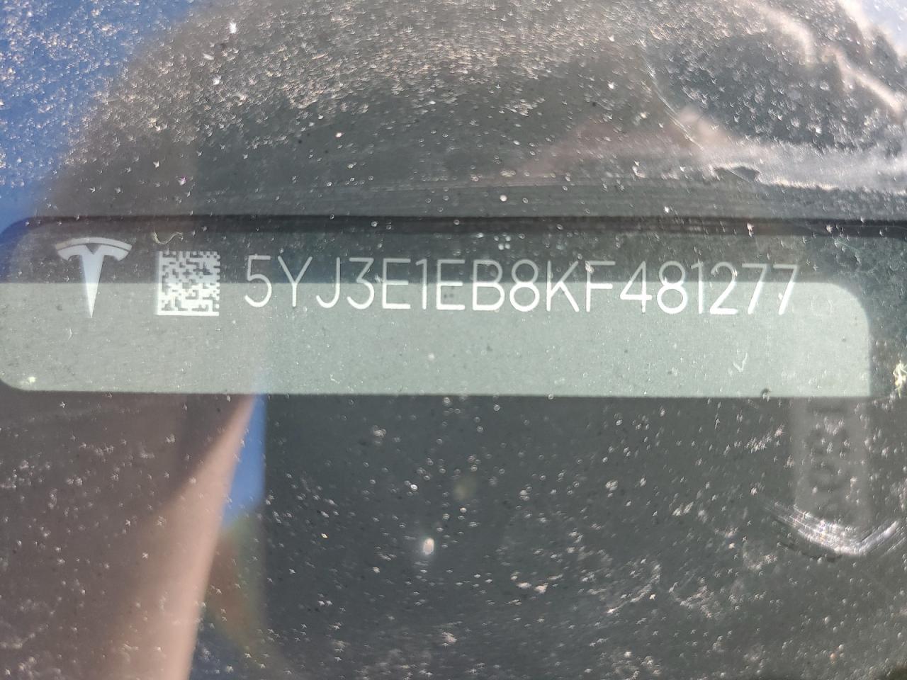 Tesla Model 3 Image 11