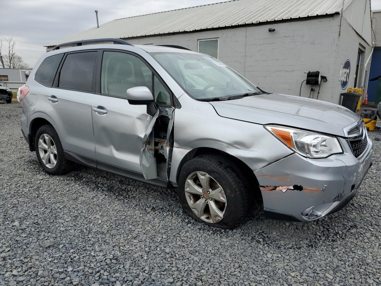 Subaru Forester 2.5i Premium Image 10