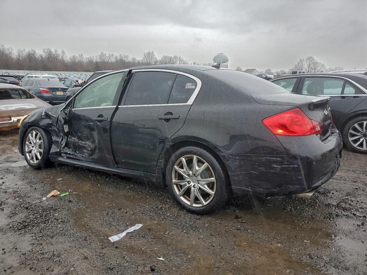 INFINITI G37 Image 12