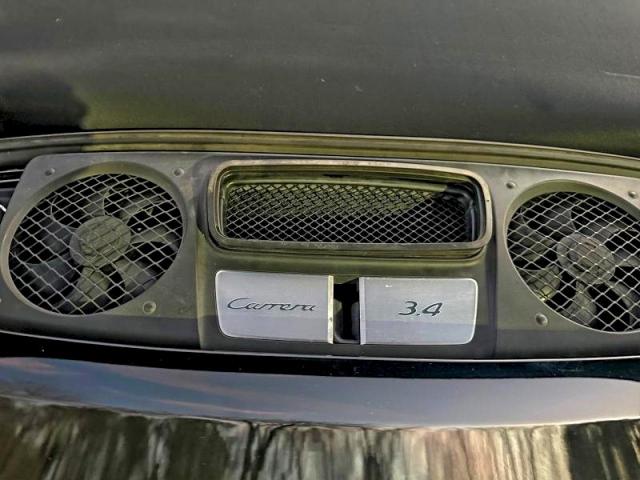 Porsche 911 Carrera Image 8