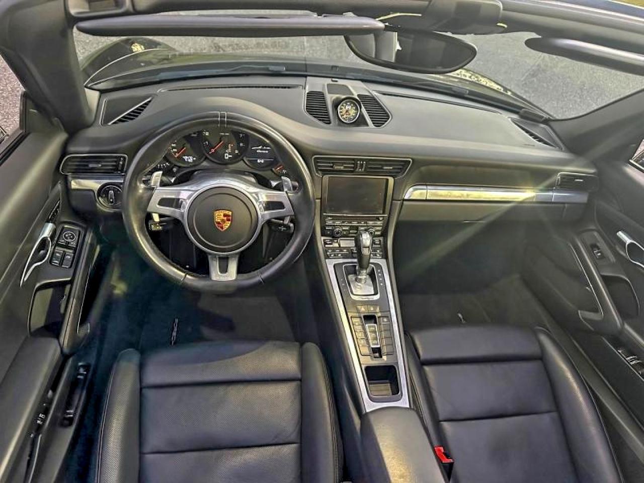Porsche 911 Carrera Image 7