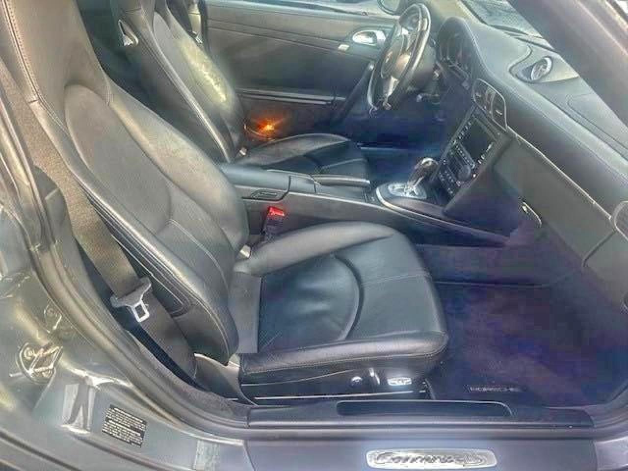 Porsche 911 Carrera S Image 10