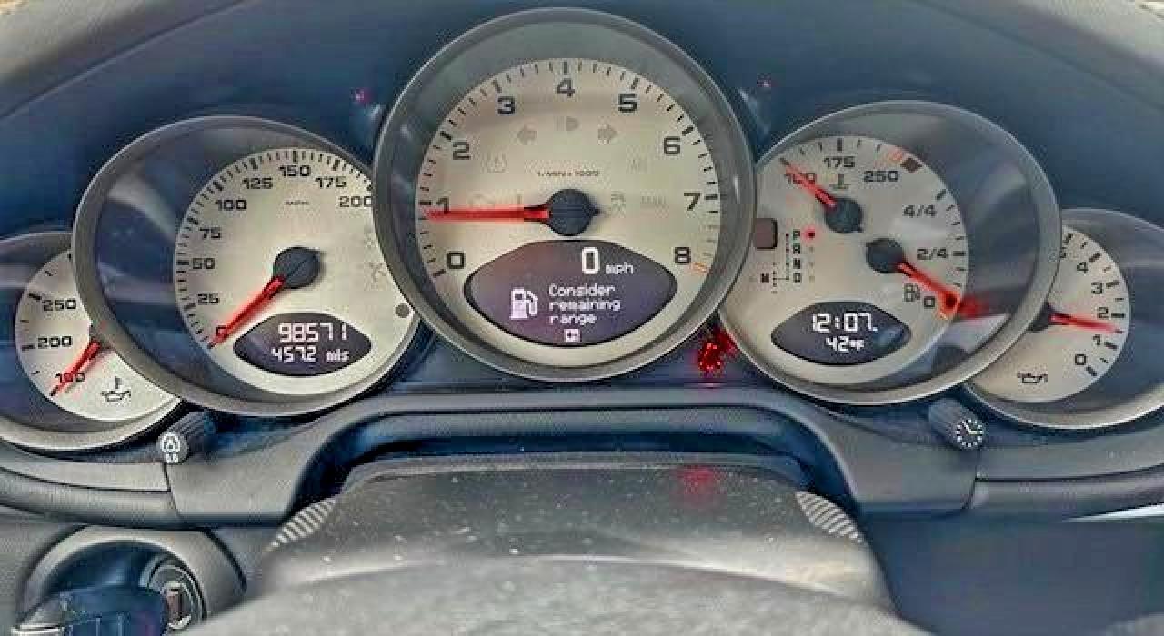 Porsche 911 Carrera S Image 5