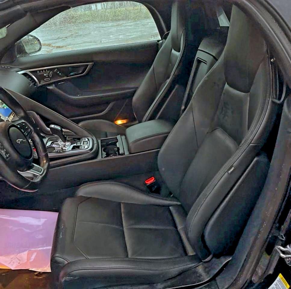 Jaguar F-TYPE Image 10