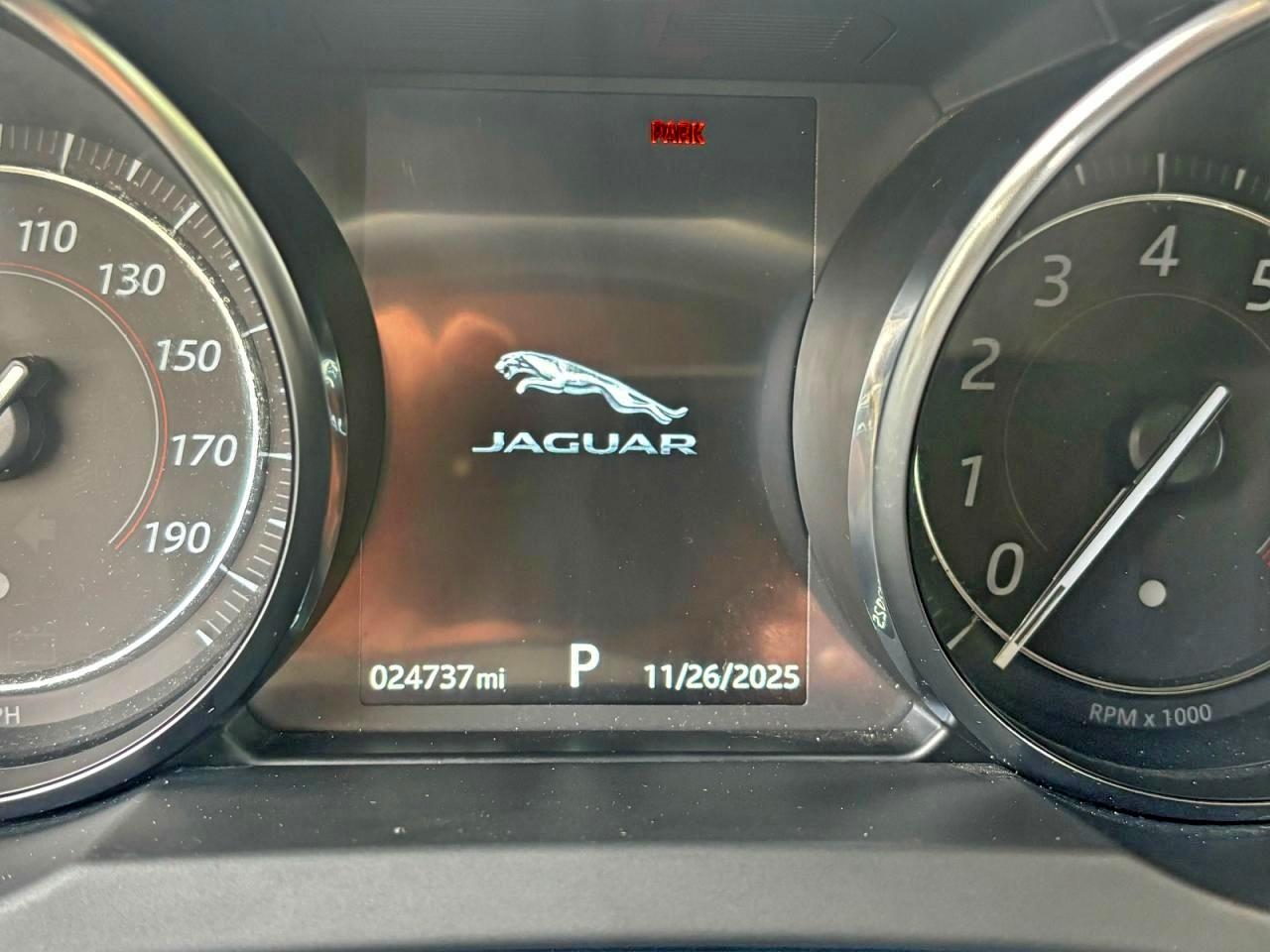 Jaguar F-TYPE Image 7