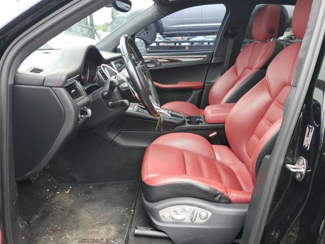 Porsche Macan Turbo Image 4