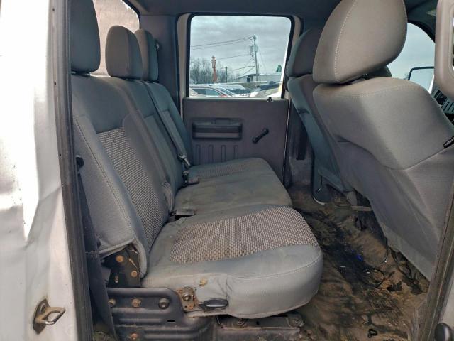 Ford F-350 Super Duty Image 11