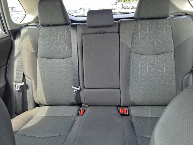 Toyota RAV4 Xle Image 5