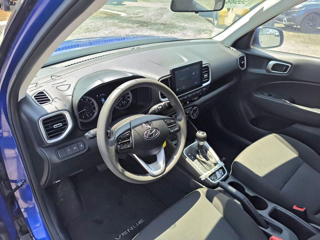 Hyundai VENUE Se Image 6