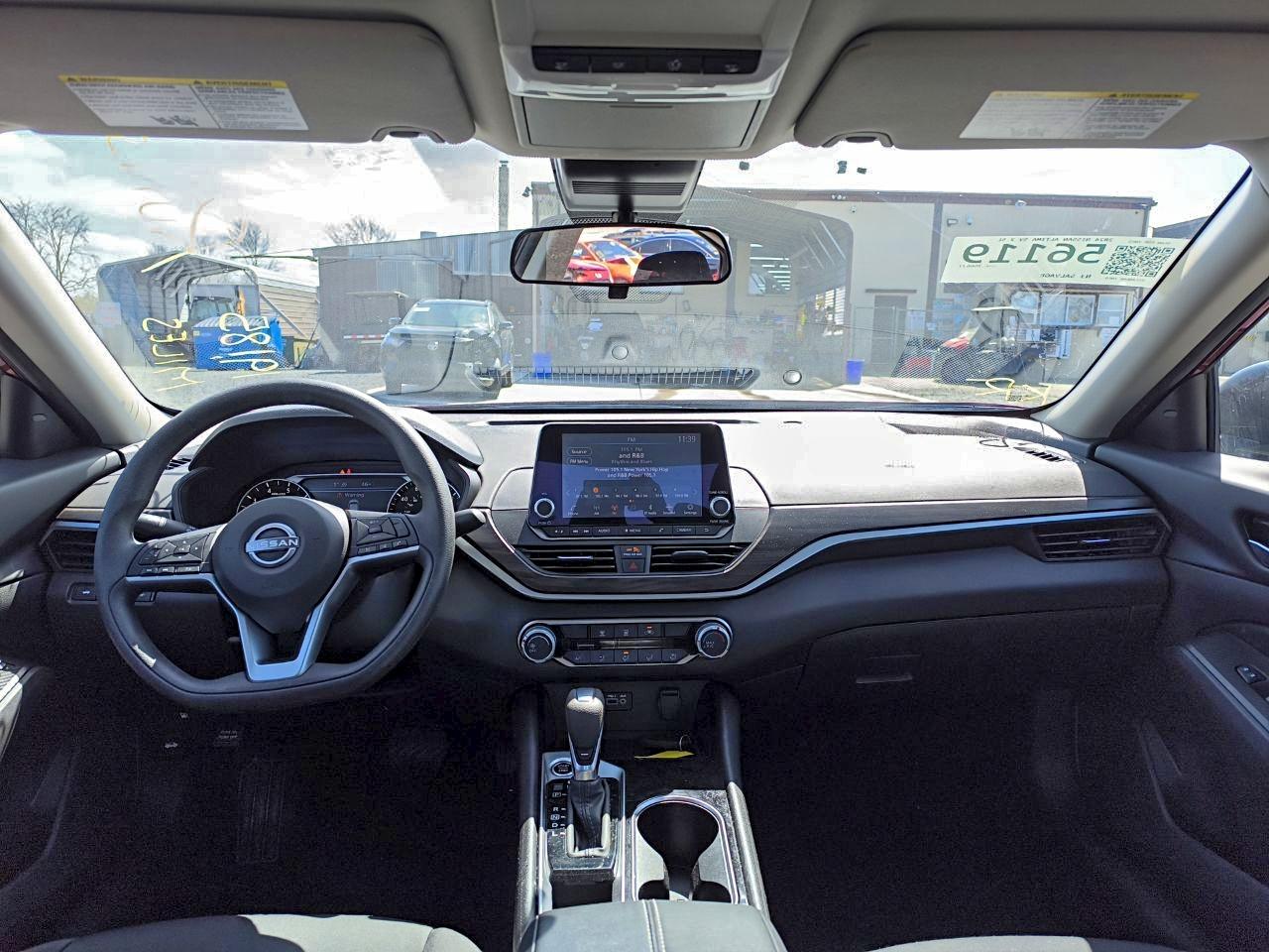 Nissan Altima Sv Image 7