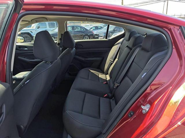 Nissan Altima Sv Image 10