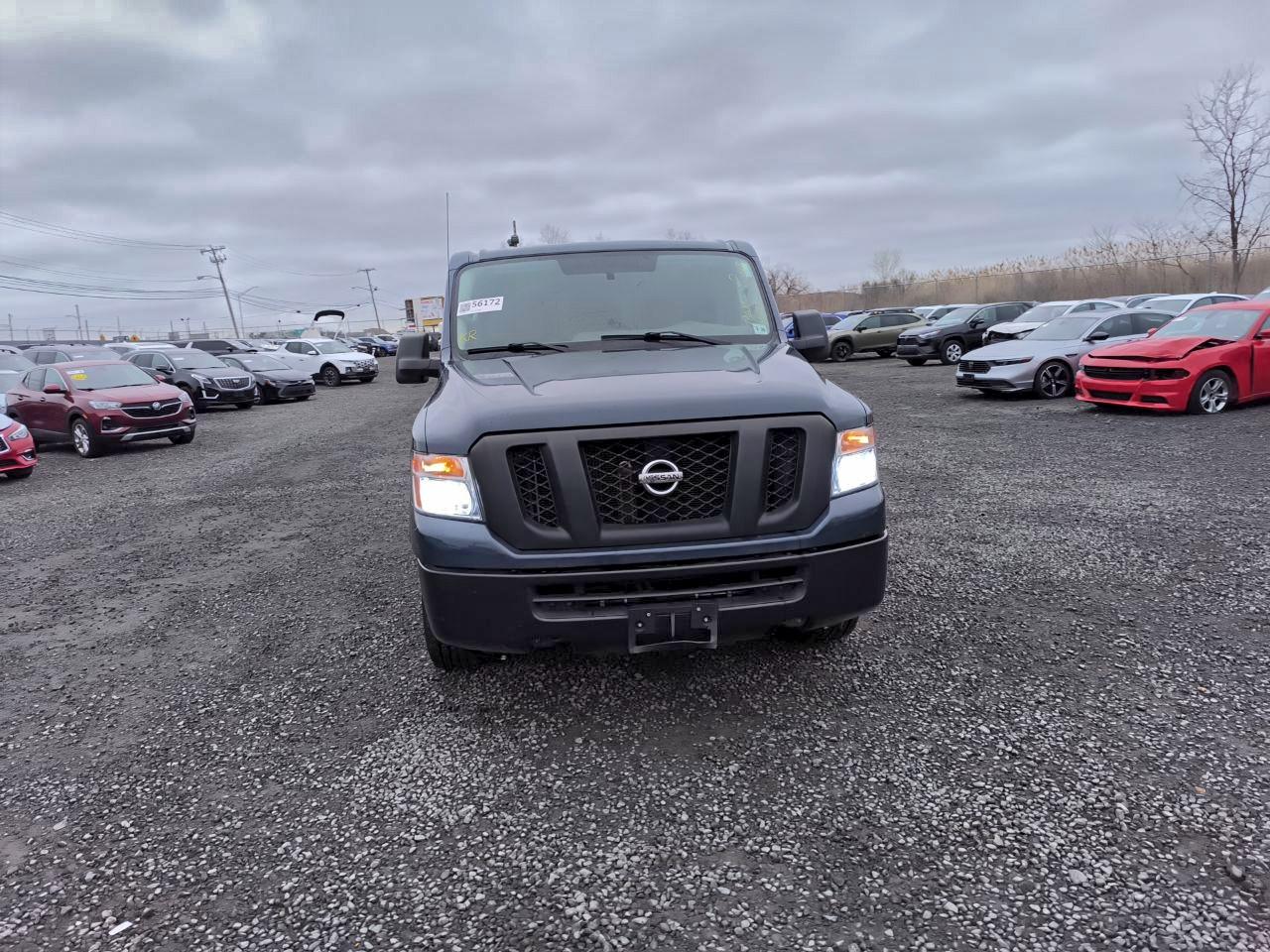 Nissan Nv 2500 S Image 12