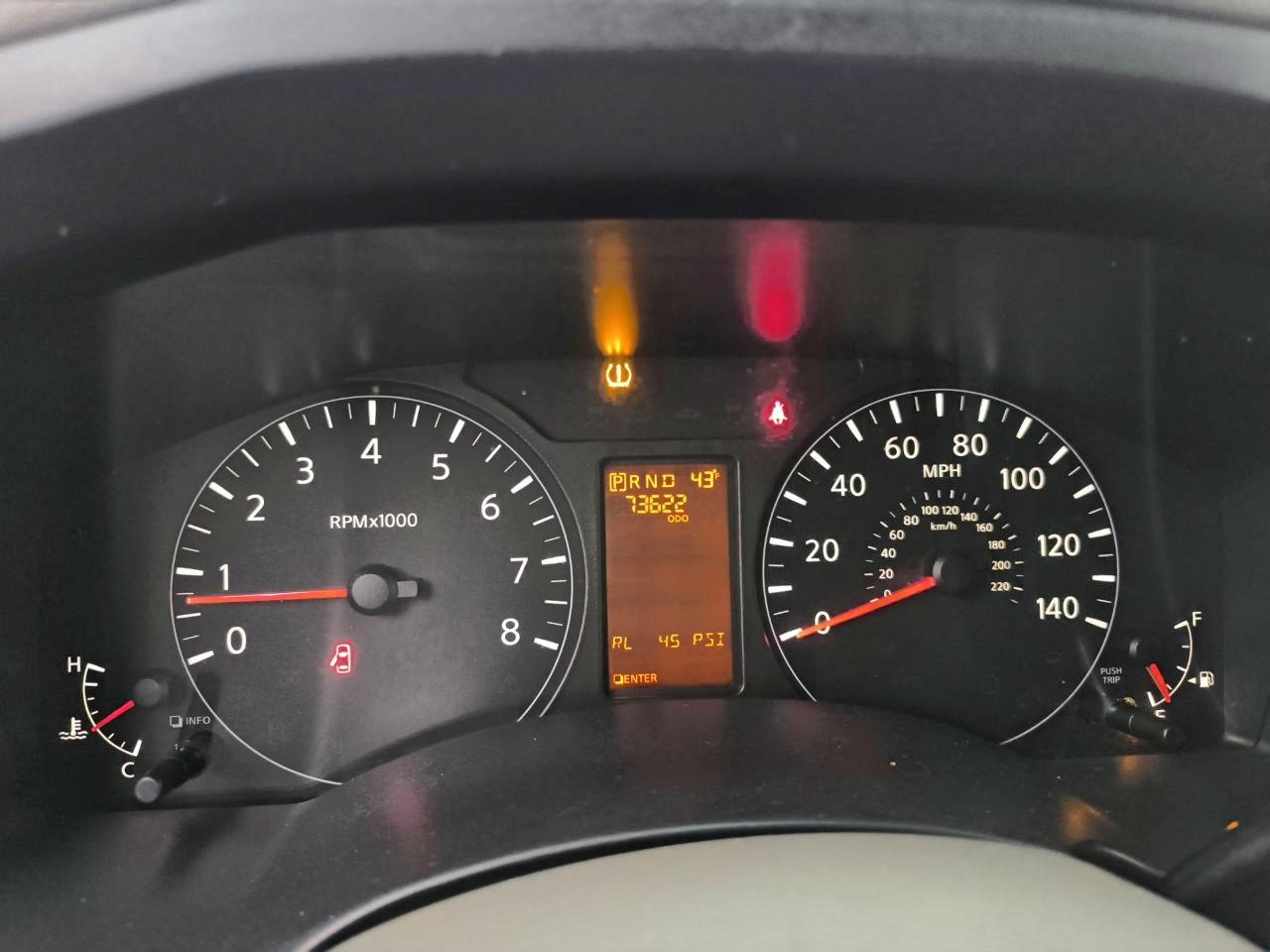 Nissan Nv 2500 S Image 14