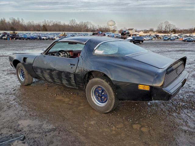 Pontiac Firebird Image 12