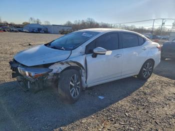  Salvage Nissan Versa