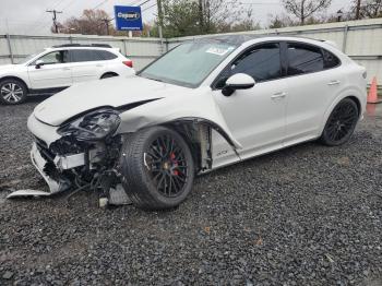  Salvage Porsche Cayenne