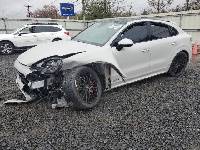  Salvage Porsche Cayenne