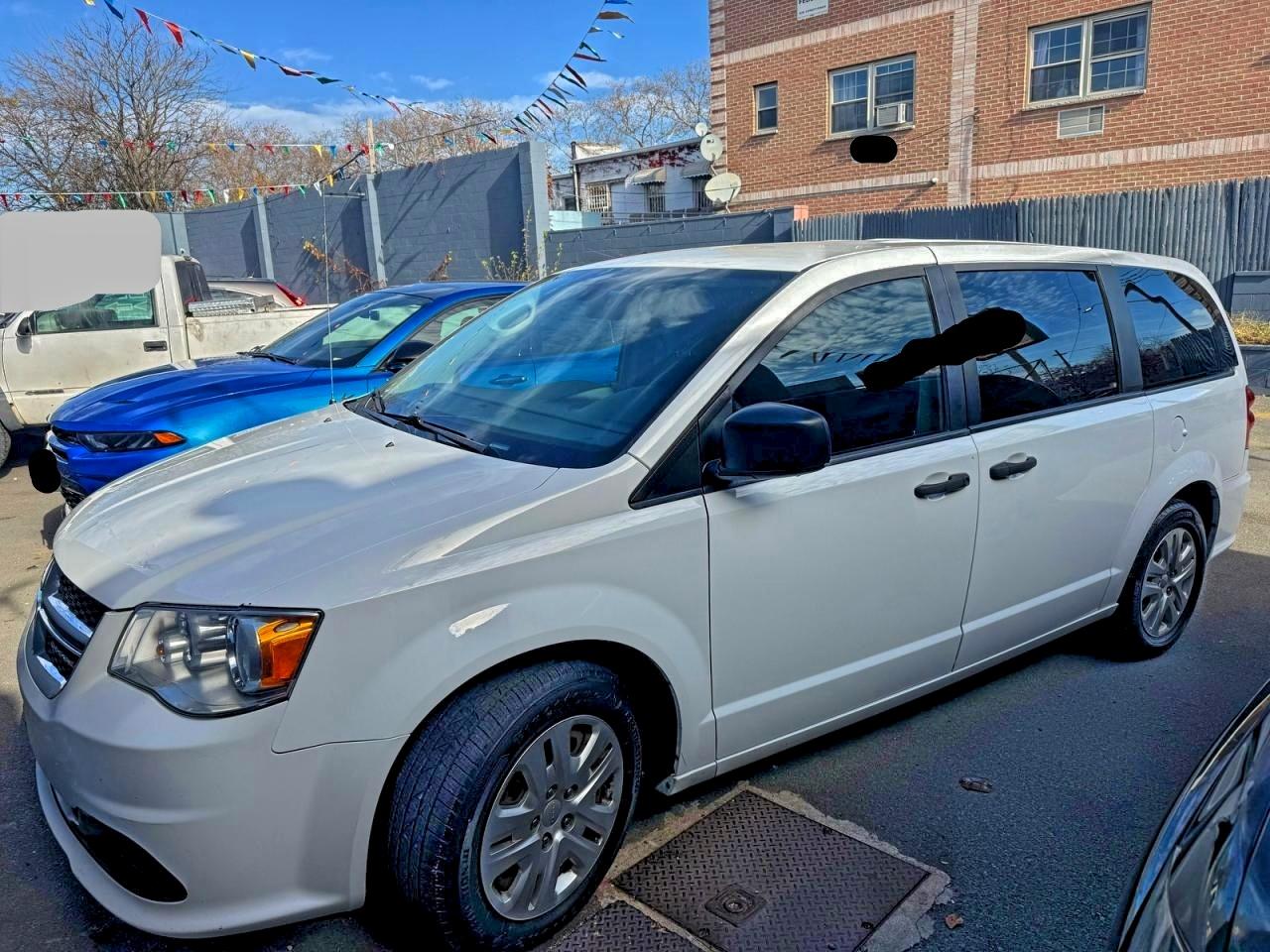 Dodge Caravan Se Image 10