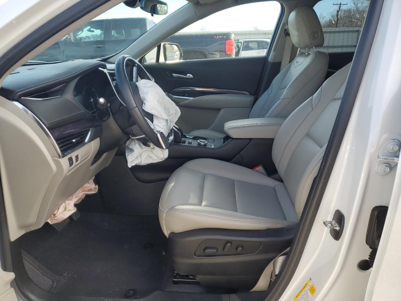 Cadillac XT4 Luxury Image 4