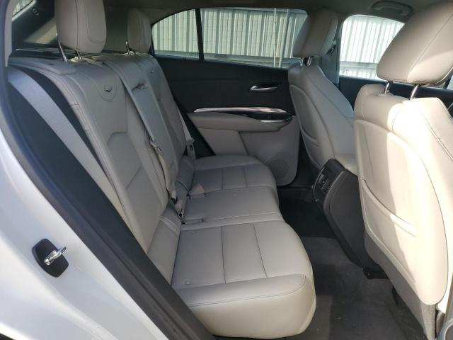 Cadillac XT4 Luxury Image 12