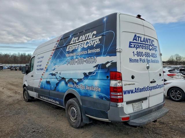 Freightliner Sprinter 2500 Image 3