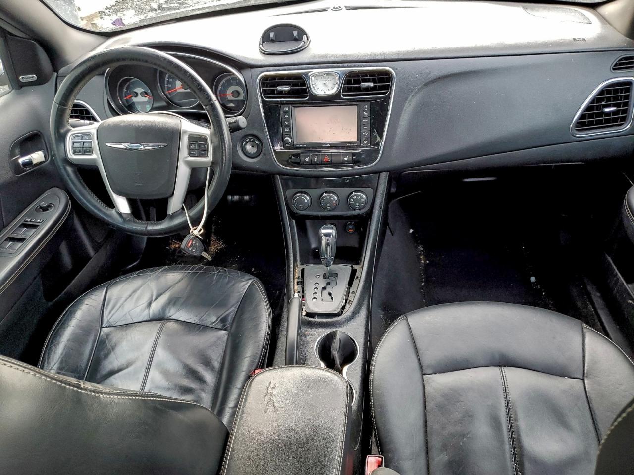 Chrysler 200 Limited Image 6