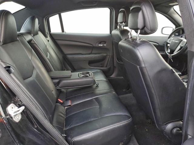 Chrysler 200 Limited Image 10